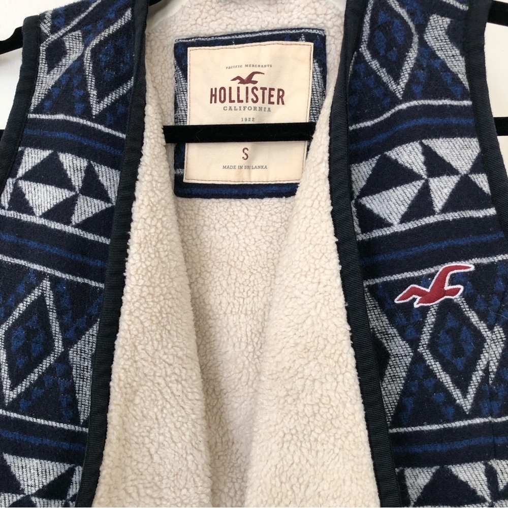 Vest - Picture 3 of 3